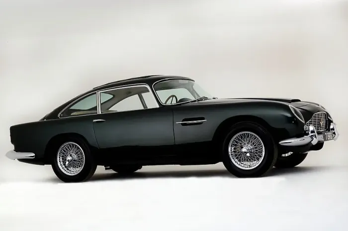 Framed Print : 1963 Aston Martin DB4 GT Framed Print : 1963 Aston Martin DB4 GT