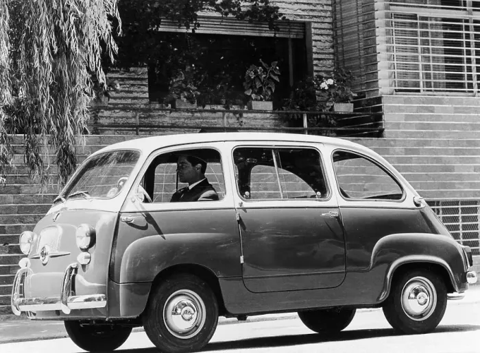Framed Print : 1963 Fiat 600 Multipla, (c1963?) Framed Print : 1963 Fiat 600 Multipla, (c1963?)