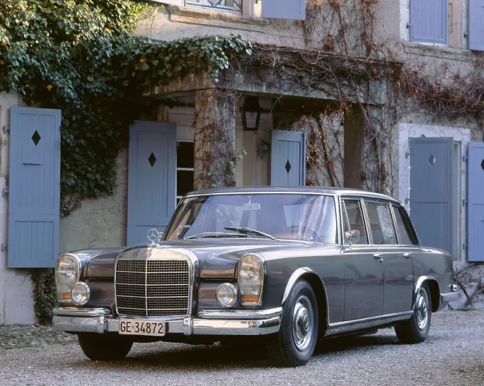 Framed Print : 1965 Mercedes Benz 600 limousine Framed Print : 1965 Mercedes Benz 600 limousine