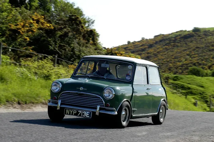 Framed Print : 1967 Morris Mini Cooper Framed Print : 1967 Morris Mini Cooper