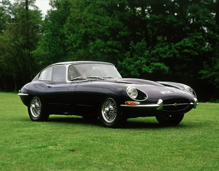 Framed Print : 1968 Jaguar E type 4.2 Fixed Head Coupe Framed Print : 1968 Jaguar E type 4.2 Fixed Head Coupe
