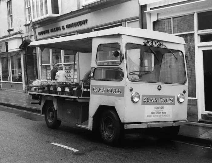 Framed Print : 1969 Smiths electric delivery van. Creator: Unknown Framed Print : 1969 Smiths electric delivery van. Creator: Unknown