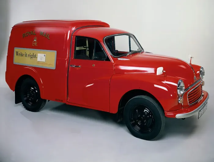 Framed Print : A 1970 Morris Minor 1000 Post Office van Framed Print : A 1970 Morris Minor 1000 Post Office van