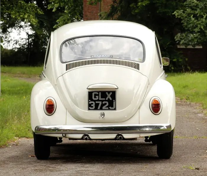 Framed Print : 1971 Volkswagen Beetle Framed Print : 1971 Volkswagen Beetle