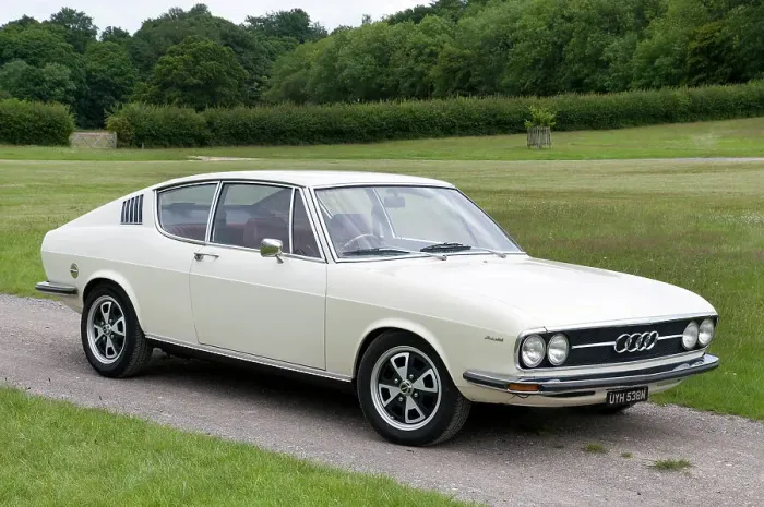 Framed Print : 1973 Audi 100 Coupes Framed Print : 1973 Audi 100 Coupes
