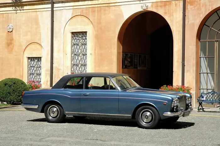 Framed Print : 1974 Bentley S2 Corniche Framed Print : 1974 Bentley S2 Corniche