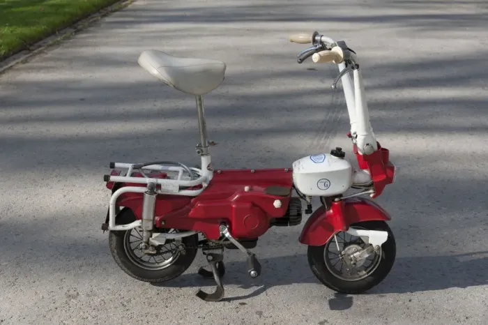 Framed Print : 1975 Carnielli fold-up moped. Creator: Unknown Framed Print : 1975 Carnielli fold-up moped. Creator: Unknown