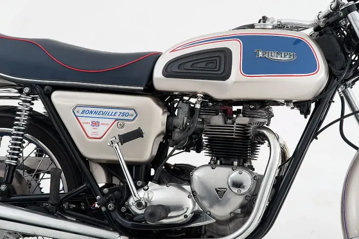 Framed Print : 1977 Triumph Bonneville 750 Jubilee Framed Print : 1977 Triumph Bonneville 750 Jubilee