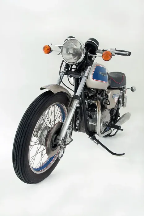 Framed Print : 1977 Triumph Bonneville 750 Jubilee Framed Print : 1977 Triumph Bonneville 750 Jubilee