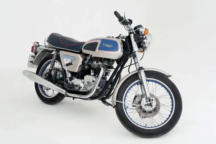 Framed Print : 1977 Triumph Bonneville 750 Jubilee Framed Print : 1977 Triumph Bonneville 750 Jubilee