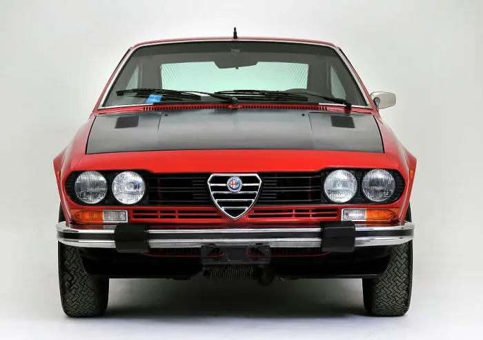 Framed Print : 1981 Alfa Romeo Alfetta GTV Framed Print : 1981 Alfa Romeo Alfetta GTV