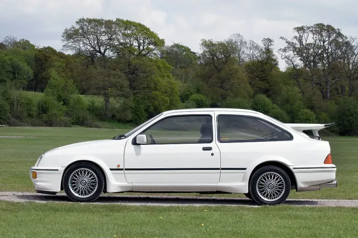 Framed Print : 1986 Ford Sierra RS Cosworth Framed Print : 1986 Ford Sierra RS Cosworth