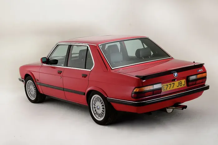 Framed Print : 1987 BMW M5