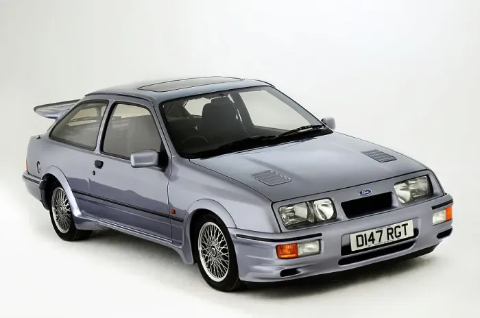 Framed Print : 1987 Ford Sierra RS Cosworth Framed Print : 1987 Ford Sierra RS Cosworth