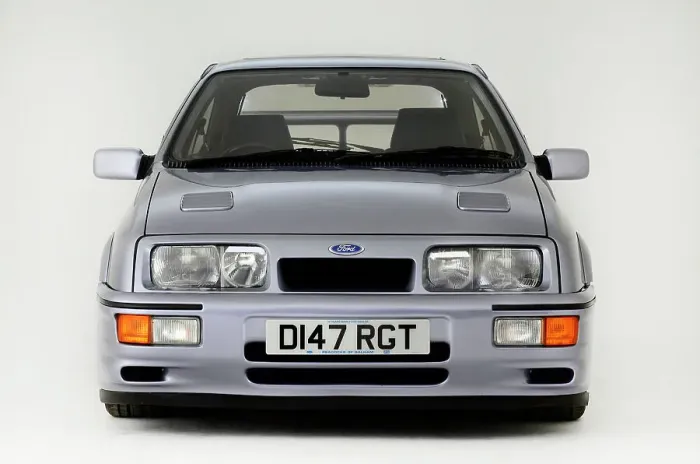 Framed Print : 1987 Ford Sierra RS Cosworth Framed Print : 1987 Ford Sierra RS Cosworth