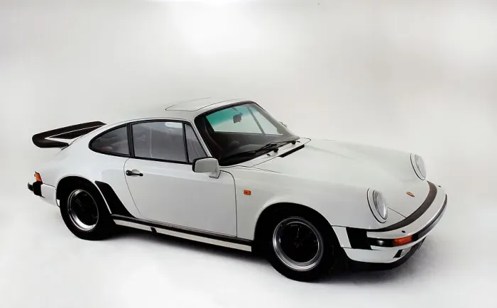Framed Print : 1987 Porsche 911 3.2 Carrera Framed Print : 1987 Porsche 911 3.2 Carrera