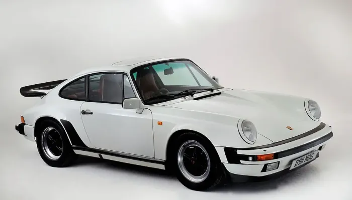 Framed Print : 1987 Porsche 911 3.2 Carrera Framed Print : 1987 Porsche 911 3.2 Carrera