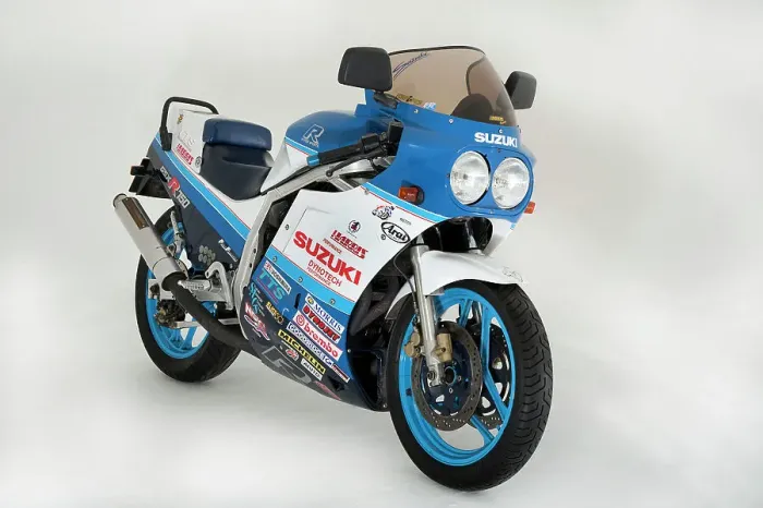 Framed Print : 1988 Suzuki GSXR 750 Framed Print : 1988 Suzuki GSXR 750