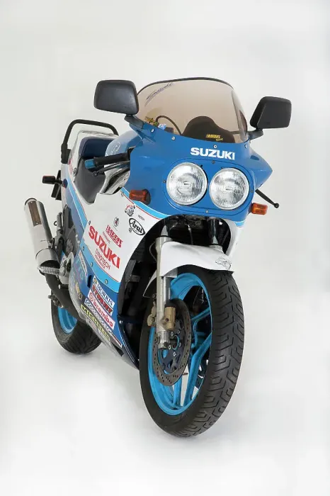 Framed Print : 1988 Suzuki GSXR 750 Framed Print : 1988 Suzuki GSXR 750