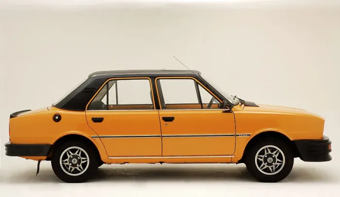 Framed Print : 1990 Skoda Super Estelle Framed Print : 1990 Skoda Super Estelle