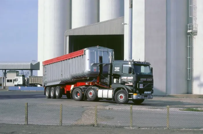 Framed Print : 1994 Volvo fh12 truck Framed Print : 1994 Volvo fh12 truck