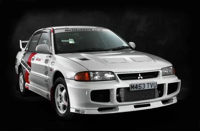 Framed Print : 1995 Mitsubishi Lancer Evo 3 Framed Print : 1995 Mitsubishi Lancer Evo 3