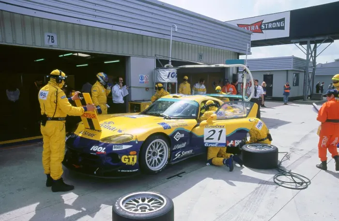 Framed Print : 1999 Chrysler Viper, fia gt silverstone 500, in pits Framed Print : 1999 Chrysler Viper, fia gt silverstone 500, in pits