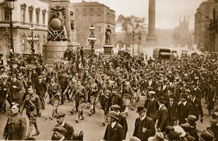 Framed Print : 1st Battalion London Scottish marching through London on arrival from France, May 16th, 1919 Framed Print : 1st Battalion London Scottish marching through London on arrival from France, May 16th, 1919