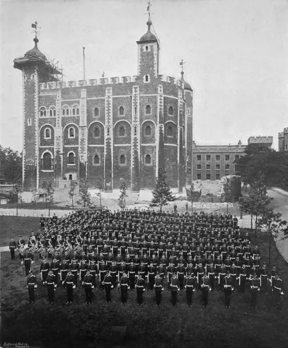 Framed Print : The 1st Suffolk Regiment at the Tower of London, 1895 (1896). Artist: WW Rouch Framed Print : The 1st Suffolk Regiment at the Tower of London, 1895 (1896). Artist: WW Rouch