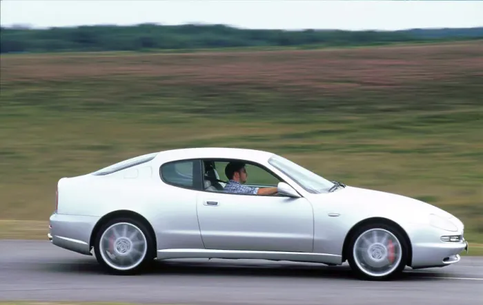 Framed Print : 2000 Maserati 3200 GT Framed Print : 2000 Maserati 3200 GT