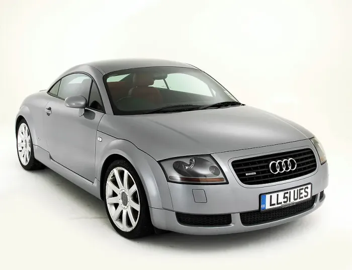 Framed Print : 2001 Audi TT Coupe Framed Print : 2001 Audi TT Coupe