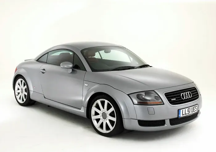 Framed Print : 2001 Audi TT Coupe Framed Print : 2001 Audi TT Coupe