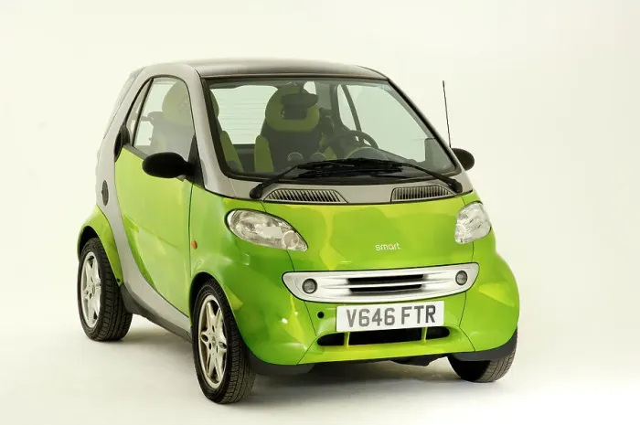 Framed Print : 2001 Smart car Framed Print : 2001 Smart car