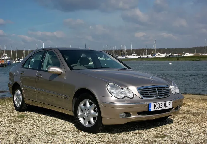 Framed Print : 2002 Mercedes Benz C220 cdi Framed Print : 2002 Mercedes Benz C220 cdi