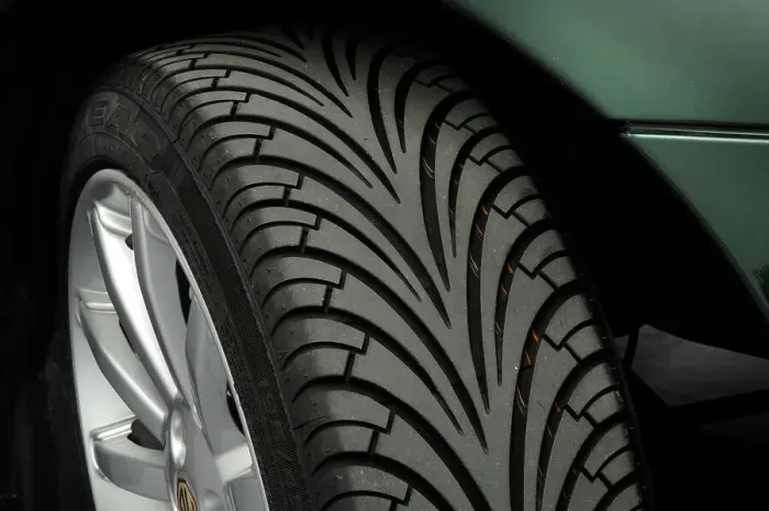 Framed Print : 2002 MG TF 160 VVC tyre tread Framed Print : 2002 MG TF 160 VVC tyre tread