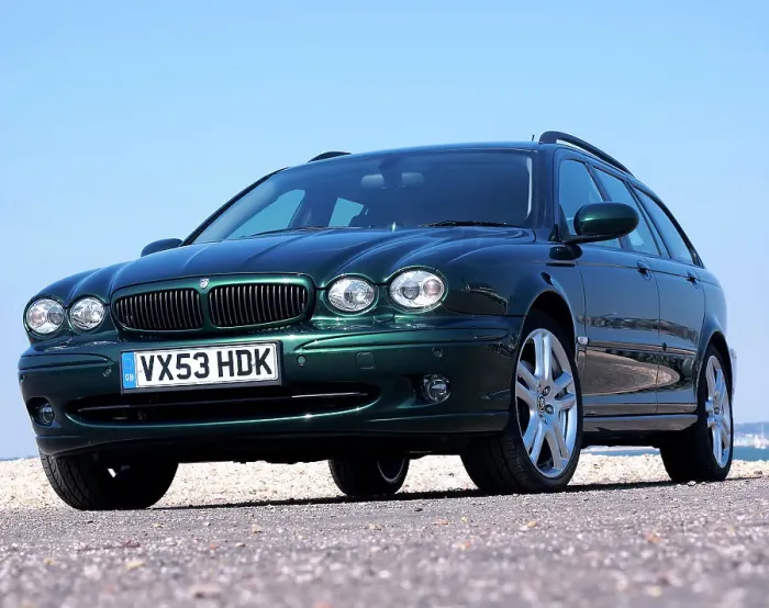 Framed Print : 2003 Jaguar X Type Sport Estate Framed Print : 2003 Jaguar X Type Sport Estate