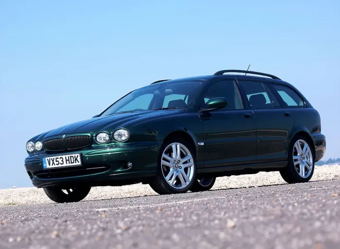 Framed Print : 2003 Jaguar X Type Sport Estate Framed Print : 2003 Jaguar X Type Sport Estate