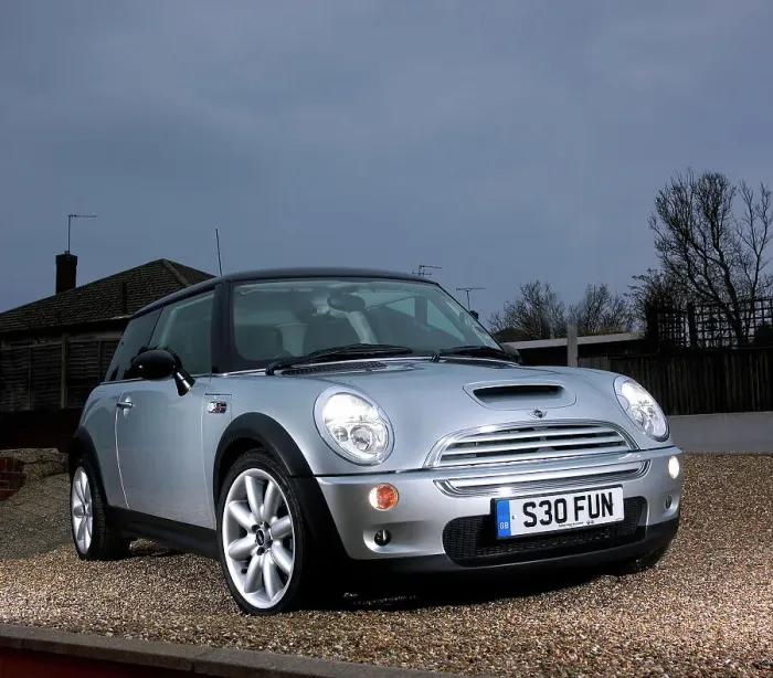 Framed Print : 2003 Mini Cooper S Framed Print : 2003 Mini Cooper S