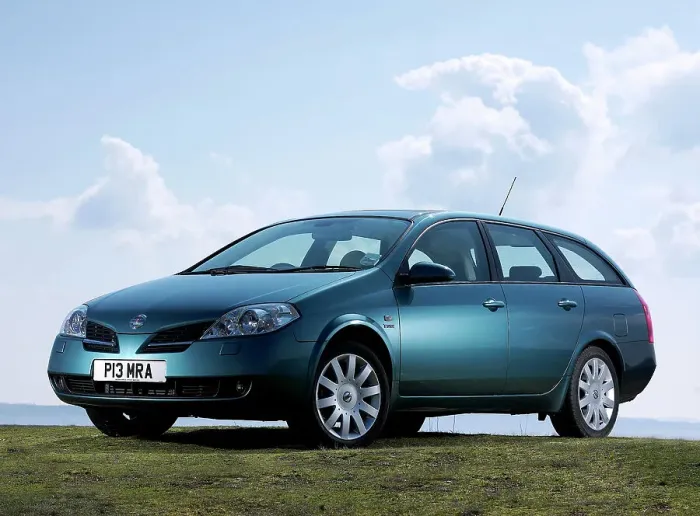 Framed Print : 2003 Nissan Primera 2.2TD Estate Framed Print : 2003 Nissan Primera 2.2TD Estate