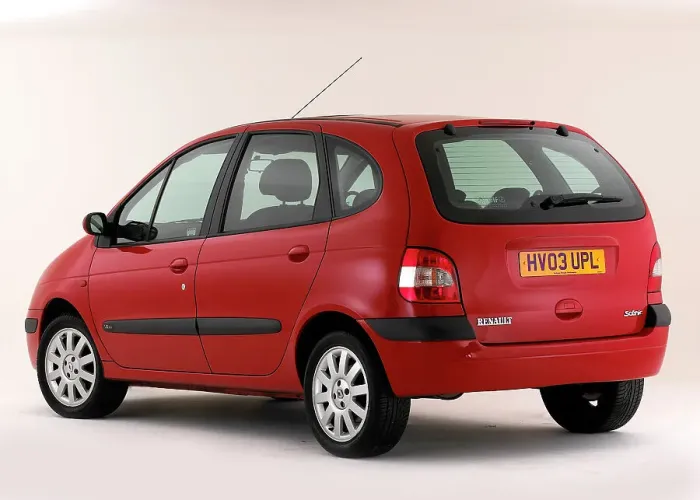 Framed Print : 2003 Renault Scenic Framed Print : 2003 Renault Scenic