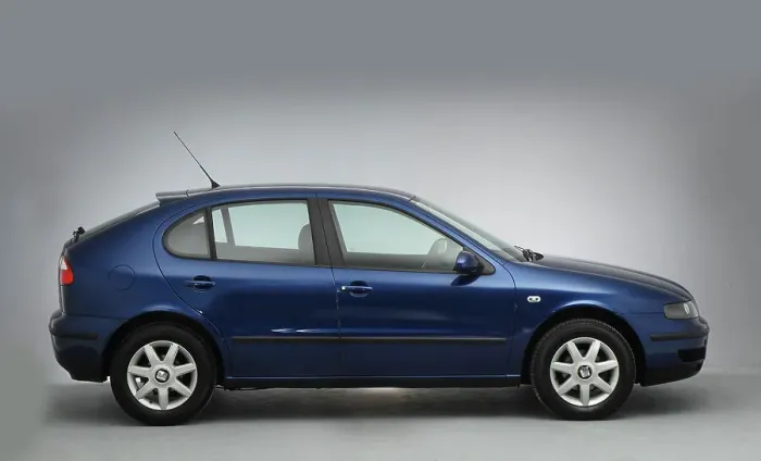 Framed Print : 2003 Seat Leon S Framed Print : 2003 Seat Leon S