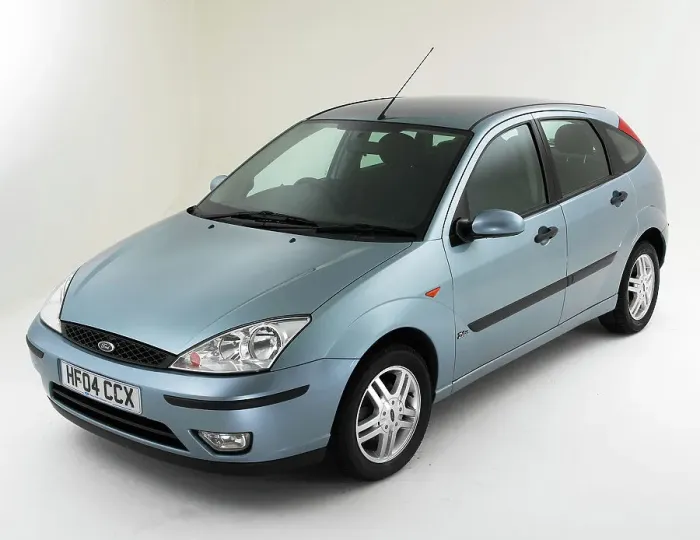Framed Print : 2004 Ford Focus 1.8 Zetec Framed Print : 2004 Ford Focus 1.8 Zetec