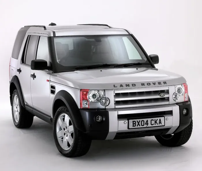 Framed Print : 2004 Landrover Discovery Framed Print : 2004 Landrover Discovery