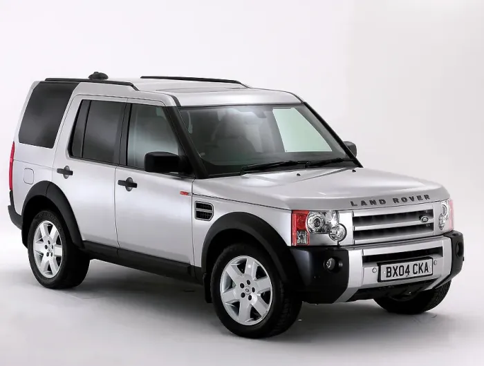 Framed Print : 2004 Landrover Discovery Framed Print : 2004 Landrover Discovery