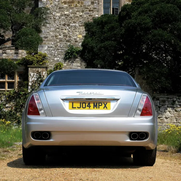 Framed Print : 2004 Maserati Quattroporte Framed Print : 2004 Maserati Quattroporte