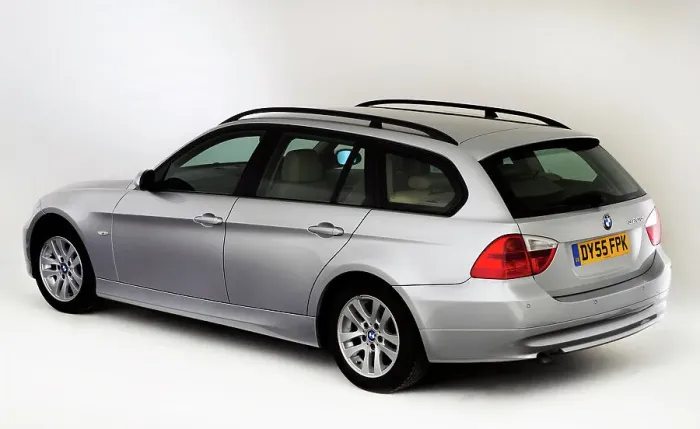 Framed Print : 2005 BMW 320d Touring Framed Print : 2005 BMW 320d Touring