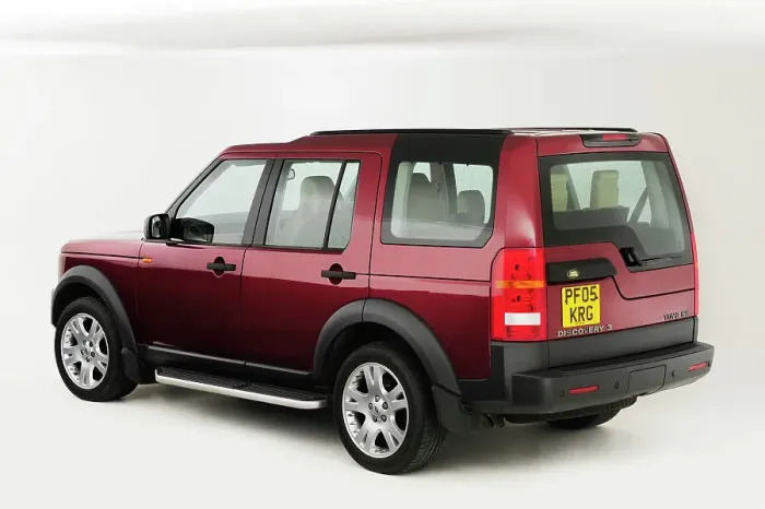 Framed Print : 2005 Land Rover Discovery 3 Framed Print : 2005 Land Rover Discovery 3