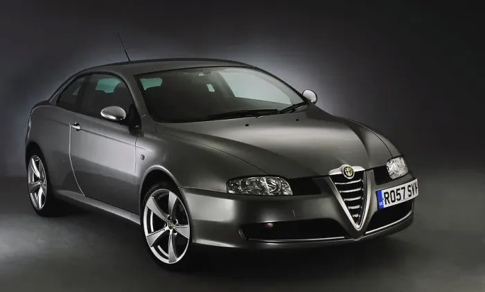 Framed Print : 2007 Alfa Romeo GT Framed Print : 2007 Alfa Romeo GT