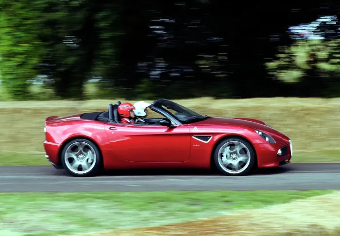 Framed Print : 2009 Alfa Romeo 8C Spyder Framed Print : 2009 Alfa Romeo 8C Spyder