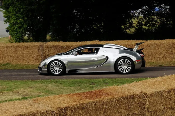 Framed Print : 2009 Bugatti Veyron Pur Sang Framed Print : 2009 Bugatti Veyron Pur Sang